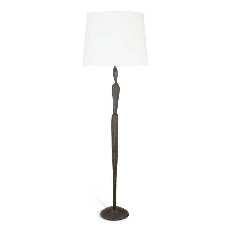 \"JUDE\" light fixture in patinated bronze with white lampshade. - Moinat - Standing lamps