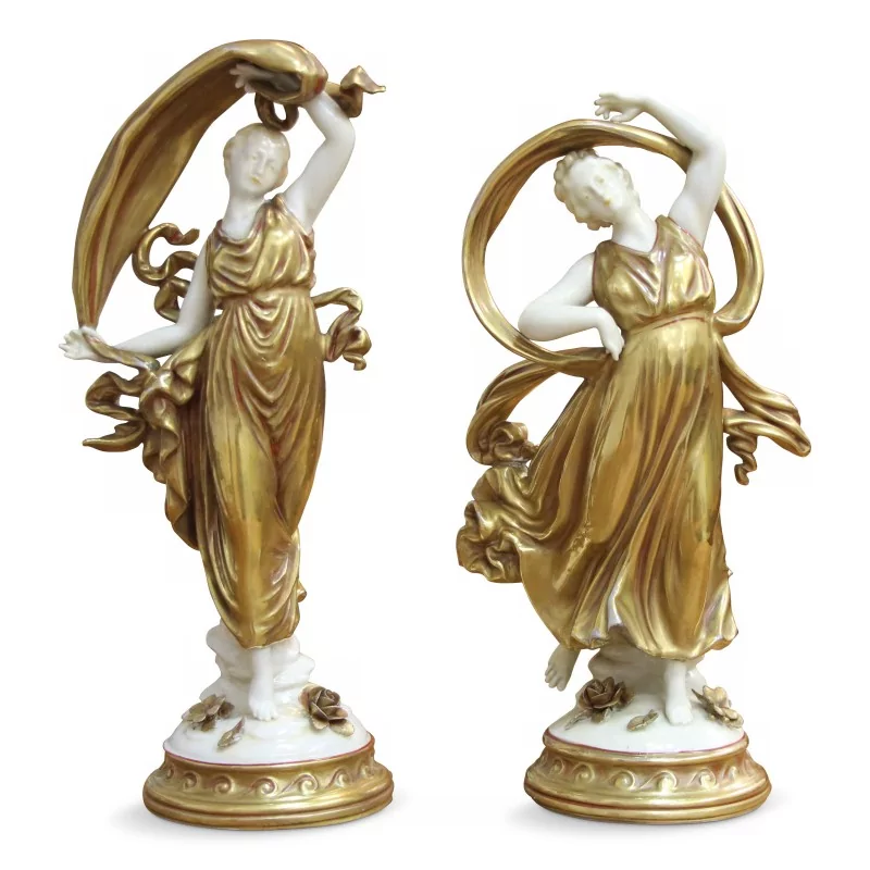 Pair of Capodimonte porcelain statuettes, late 19th and early 20th century - Moinat - Chinaware, Porcelain