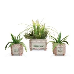 Satz von drei Porzellan-Übertöpfen mit Blumendekor. Frankreich