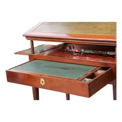 路易十六\"Tronchin\"桌子，印有 Denis-Louis Ancellet 字样，采用木材和桃花心木贴面