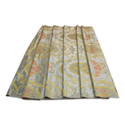 Tissu "Marie Antoinette" lampas - crème 02 de la collection patrimoine