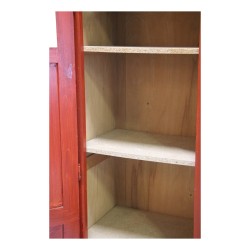 Armoire rouge à 2 portes