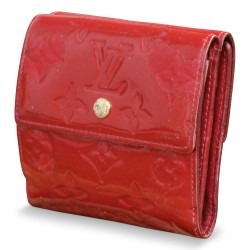 Кошелек «Louis Vuitton» из красной кожи.