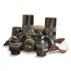 Appareil photo "Alfa Si 2000" avec six objectifs.