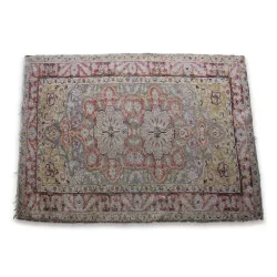 伊斯凡地毯，多色。