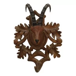 "野山羊角"衣架。