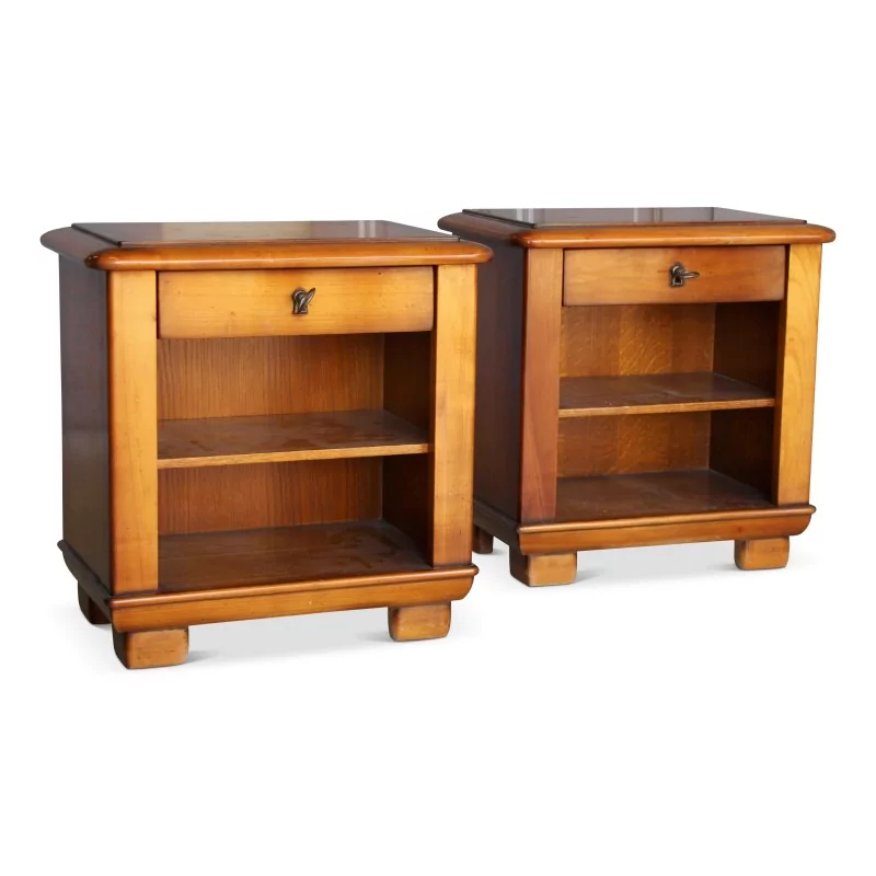 Pair of "Richelieu" bedside tables in cherry wood. - Moinat - End tables, Bouillotte tables, Bedside tables, Pedestal tables