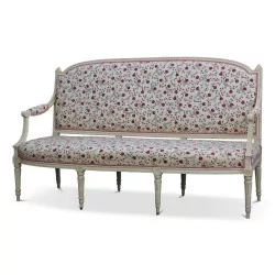 路易十六风格的客厅，宪兵帽，帽檐覆盖着"布拉格尼"织物，置于山毛榉木底座上