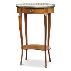 Chevet ovale dessus marbre blanc avec galerie en bronze, bois satiné.