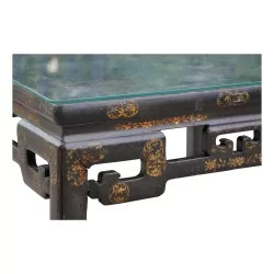 Table basse "Ming" chinoise. Plateau 18ème. Paris.