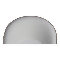 Zwei \"Krötenstühle\" mit ecrufarbenem Leinenbezug und herkömmlicher Polsterung.