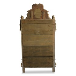 Spiegel im Stil Ludwigs XVI. aus vergoldetem Holz.