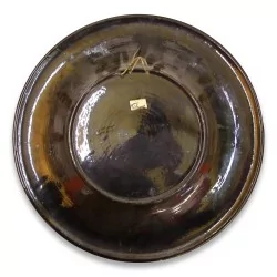 古老的图恩瓷盘。