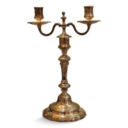 Paire de chandelier en bronze argenté.