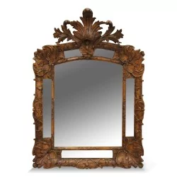Regency-Spiegel mit vergoldeten Holzseitenteilen.