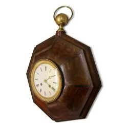 Pendule "Oeil de boeuf", coloris marron.