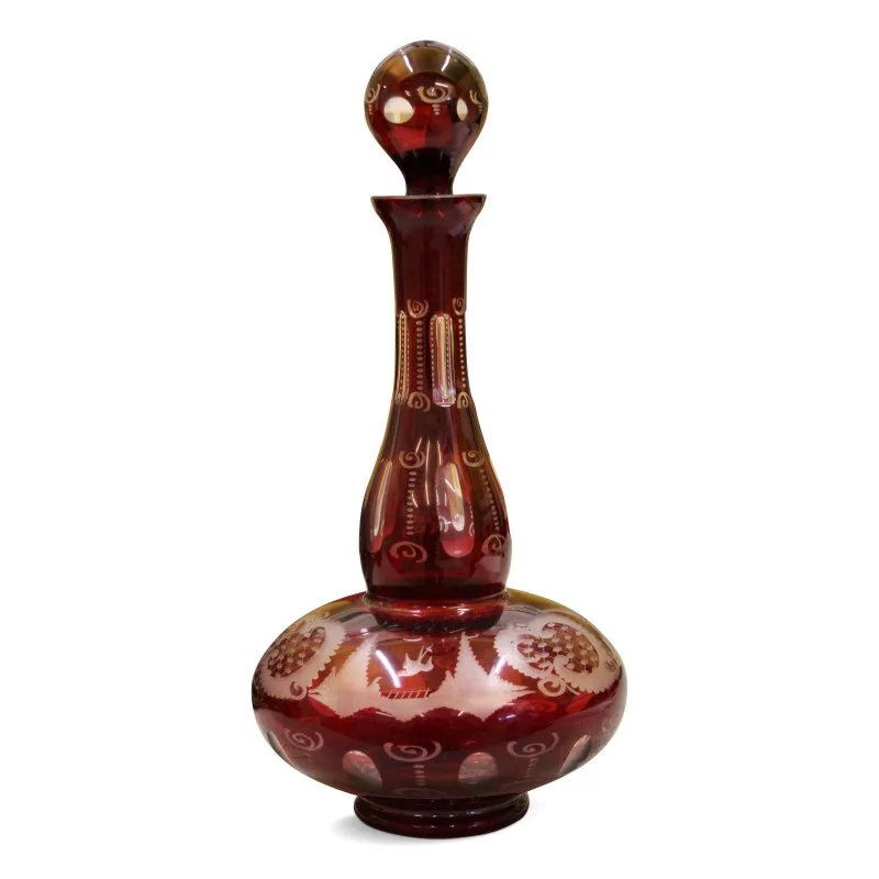Red Bohemian crystal vase. - Moinat - Boxes, Urns, Vases