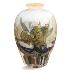 Ваза из выдувного стекла, «абстрактный» дизайн.