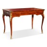 Ein Tric-Trac-Tisch im Stil Louis XV, eingelegt in Palisanderholz und verziert mit Bronzebeschlägen. - Moinat - Schreibtische