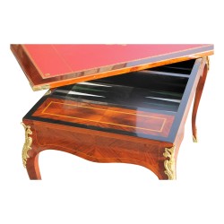 Ein Tric-Trac-Tisch im Stil Louis XV, eingelegt in Palisanderholz und verziert mit Bronzebeschlägen.