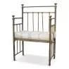 Banquette en laiton avec coussin d assise. - Moinat - Fauteuils