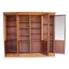 Bibliothèque en acajou montée sur chêne. Quatre portes vitrées. Paris. Vers 1950. - Moinat - 书架, 书柜, 橱窗