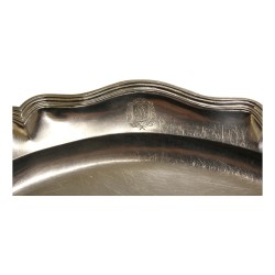 Paire de plats en argent ovales. (1432g) Epoque 18ème siècle.