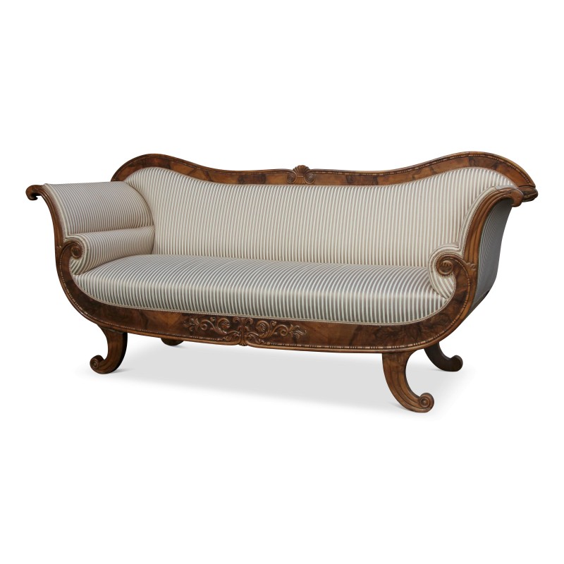 Canapé en noyer "Biedermeier", recouvert d un tissu bleu et beige. - Moinat - Canapés