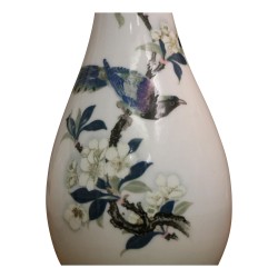 Paire de vases en porcelaine de Chine, blanc ivoire