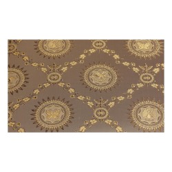 Lot de quatre fauteuils Russe en acajou richement sculpté avec dorure.