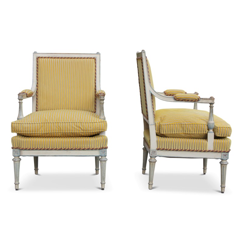 Paire de bergère "Jacob" en hêtre peint, dos plat, dit à colonnes, recouvert de tissu jaune or. - Moinat - 扶手椅