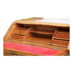 Bureau commode Louis XV en bois rose galbé, deux tiroirs. Sans traverse. travail Italien.