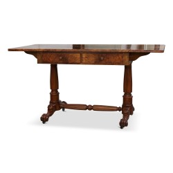Table à écrire en noyer avec abattant, deux tiroirs. Vers 1830. Suisse.