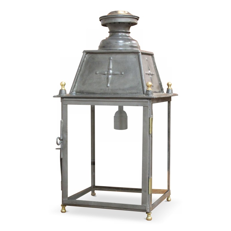 Lanterne "cheminée" en zinc. Artisanal. Modèle ancien. - Moinat - Lustres, Plafonniers Lanterne "cheminée" en zinc. Artisanal. Modèle ancien. - Moinat - Lustres, Plafonniers