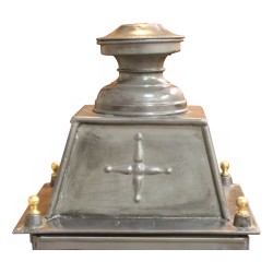 Lanterne "cheminée" en zinc. Artisanal. Modèle ancien.