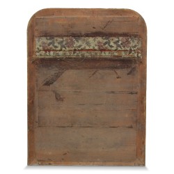 Miroir avec cadre doré richement moulurée.