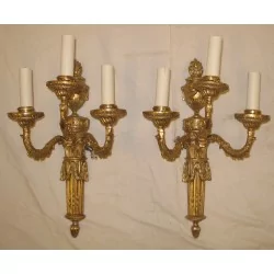 Paire d'applique Louis XVI 3 feux en bronze ciselé. Epoque fin …