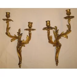 пара бра в стиле Людовика XV, 2 светильника из позолоченной и точеной бронзы, …