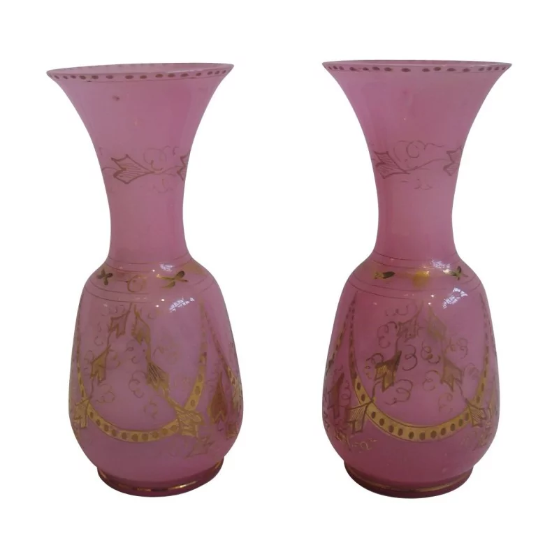 Pair of pink opaline vases, with gold decoration “Aux … - Moinat - Boxes, Urns, Vases