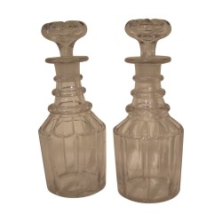 Paire de carafes anciennes en cristal. 20ème siècle