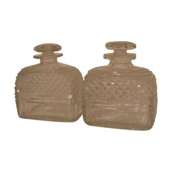 Paire de carafes anciennes en cristal. 20ème siècle