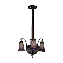 Lustre en pâte de verre et fer forgé signé Müller. Epoque …