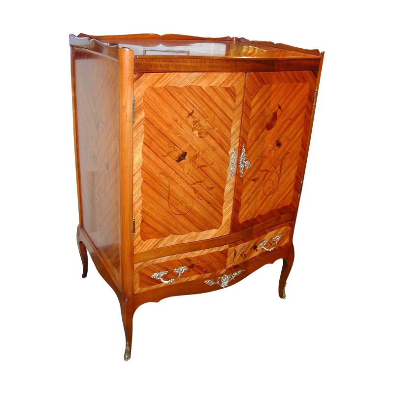 Meuble Louis XV à portes marqueté en bois de rose. - Moinat - Commodes, Chiffonniers, Semainiers Meuble Louis XV à portes marqueté en bois de rose. - Moinat - Commodes, Chiffonniers, Semainiers