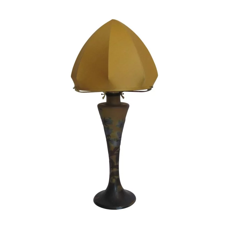 Lampe de Gallé en pâte de verre jaune et bordeaux. France, … - Moinat - Lampes de table