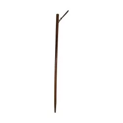 Старая деревянная трость с серебряной набалдашником.