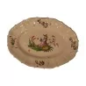 Plat en porcelaine moustier avec décor peint … - Moinat - Porcelaine