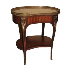 路易十五风格镶嵌台座桌，饰有青铜和……