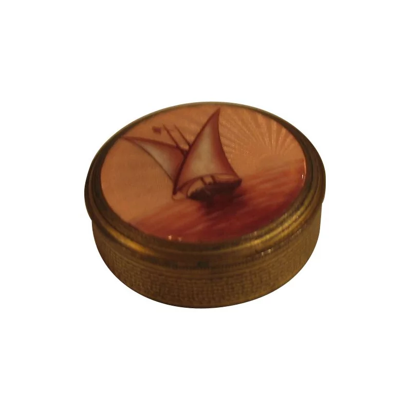 Round brass box with Sailboat decoration in enamel on the … - Moinat - Boxes, Urns, Vases