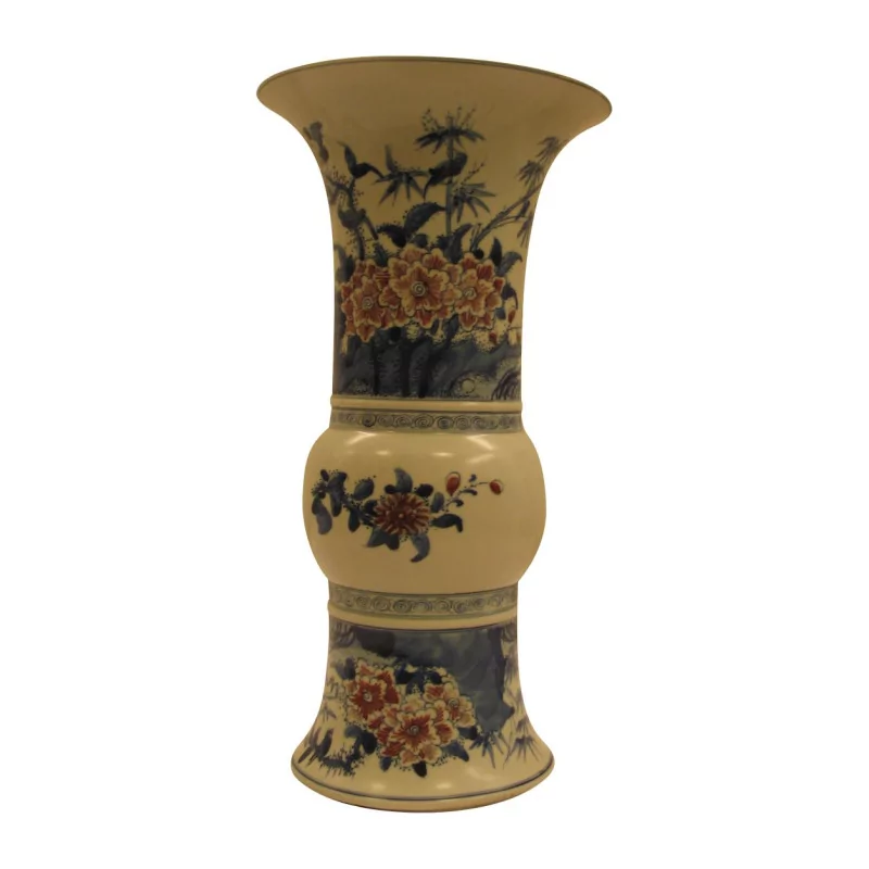 Vase en porcelaine bleu et blanc avec décor floral. Chine, - Moinat - Salon des Lumières