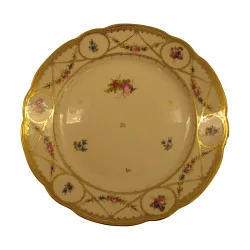 porcelain plate with floral and gold decoration, Paris early 20th …